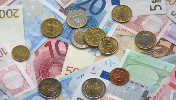 Curso de billetes y monedas