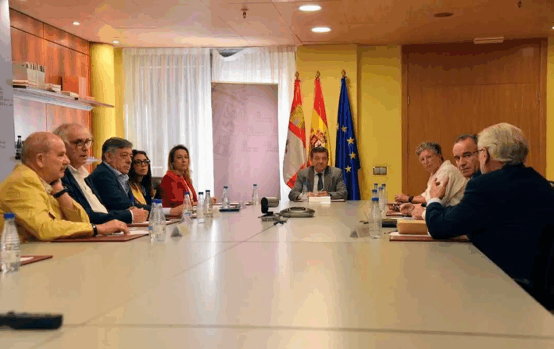 Reunión con los subsectores del juego privad